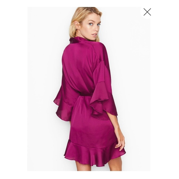 Victoria's Secret Satin Kimono - Picture 4 of 6